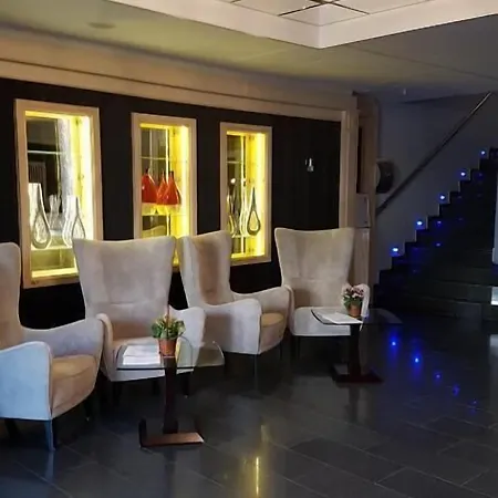 Delfin 公寓式酒店