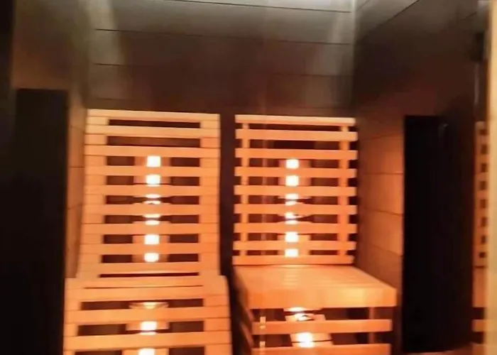 Delfin Apart-hotel 3*